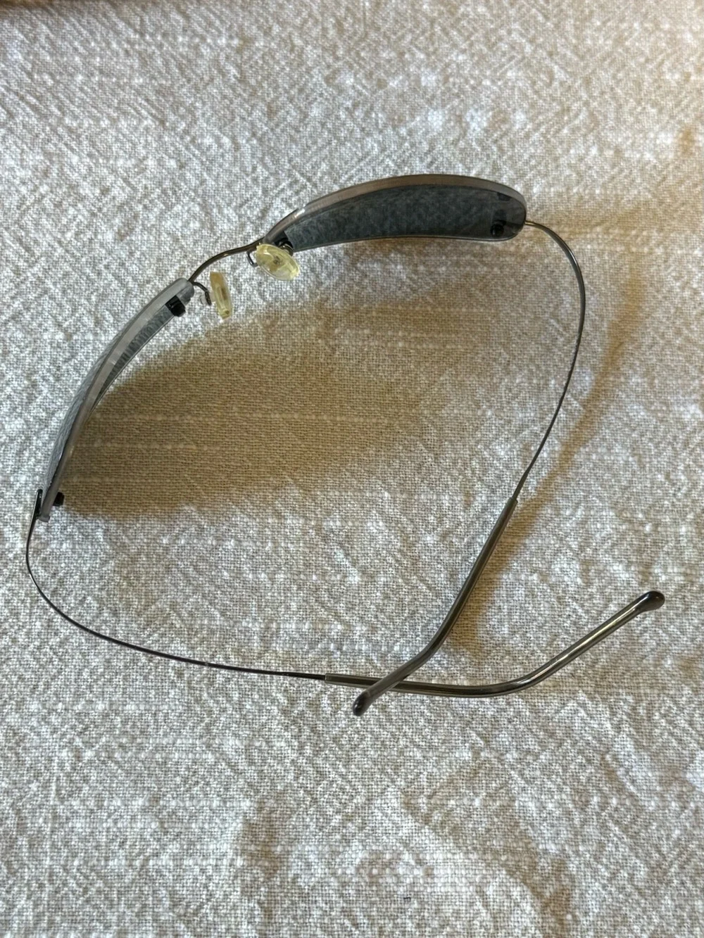 Maui Jim Gold Rimless Sunglasses with Dark Smoke Lenses - Picture 5 of 8